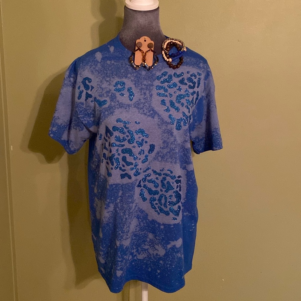 Boutique cheetah print bleached shirt